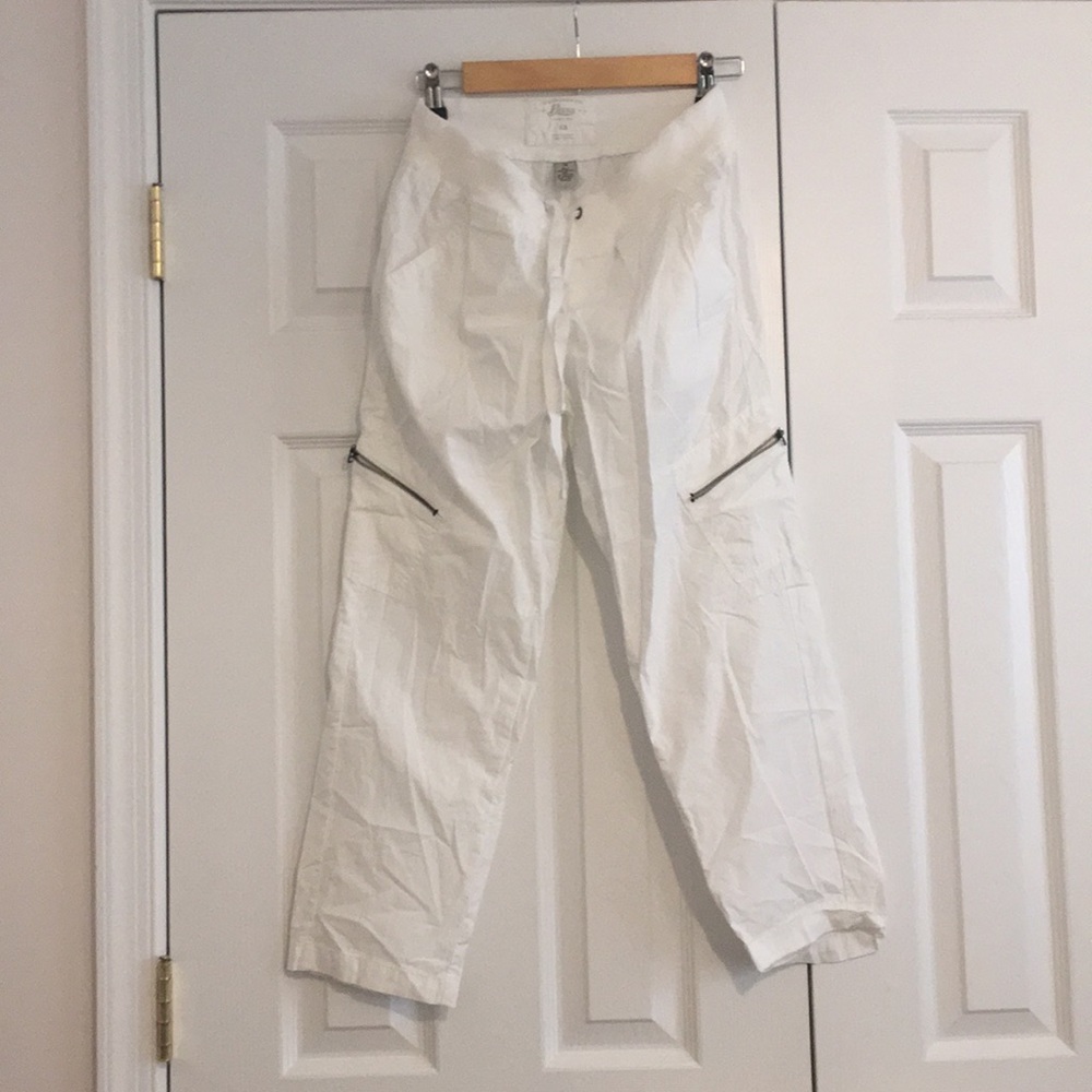 White cropped Bass pants